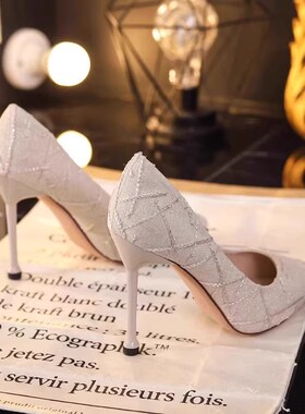 小码313233黑色高跟鞋女气质设计感女神范网红细跟单鞋V大码41一4