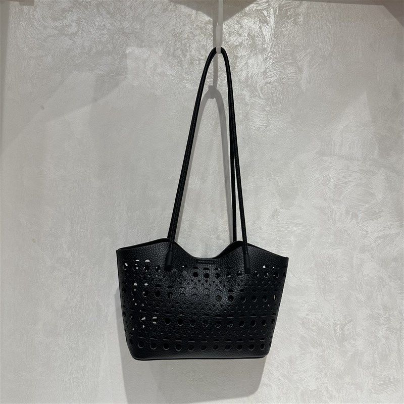 包 大容量d高级感镂空雕花设计大包包时尚简约单肩腋下包,箱包皮具/热销女包/男包,托特包,淘宝优惠券,粉丝福利购,淘宝优惠卷