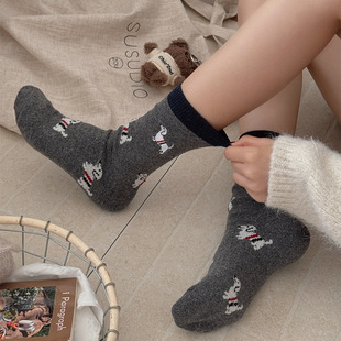 间小红书冬冬韩版 卡通小狗刺绣加厚羊毛袜子女条纹布标腊肠狗