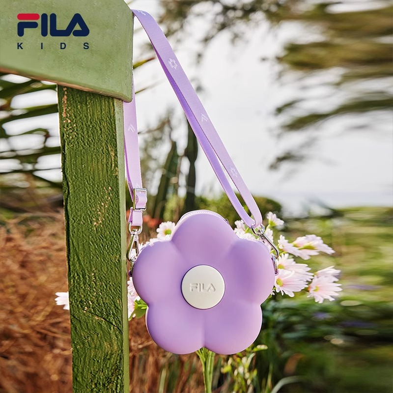 FILA斐乐休闲可爱斜挎包