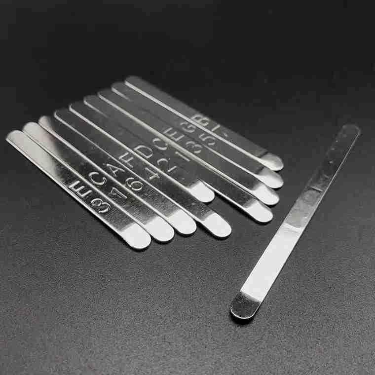 刻字琴键kalimba 10音卡林巴弹片 拇指琴拨片钢印音阶