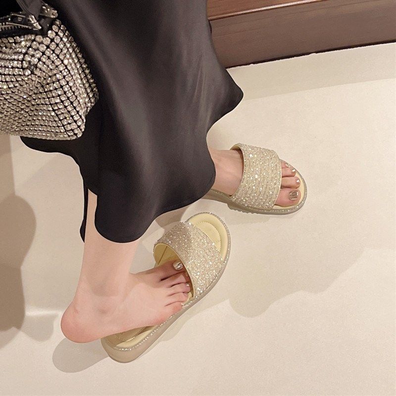 网红超火凉拖鞋女夏外p穿平底松糕厚底一字拖水钻仙女风平底沙滩