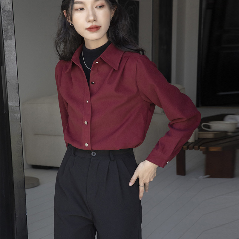 秋冬新款酒红色磨毛加厚衬衫女士长袖气质M百搭高级感职业叠穿衬