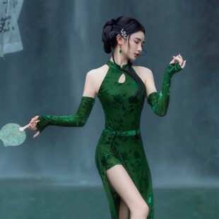 爵士古典舞改良国风旗袍舞蹈服青蛇高级绿色气质修身表演三件套