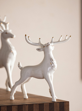 陶瓷鹿摆件招财客厅家居办公室酒柜玄关装饰品轻奢创意白瓷工艺品