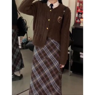 撞色格子半身裙大码美式学院风包臀裙秋冬胖mm显瘦遮肚长款直筒裙