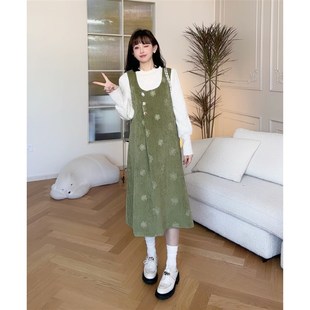 孕期穿搭孕妇装 娜娜 春装 2025新款 背心裙套装 中长款 绿荫花墙