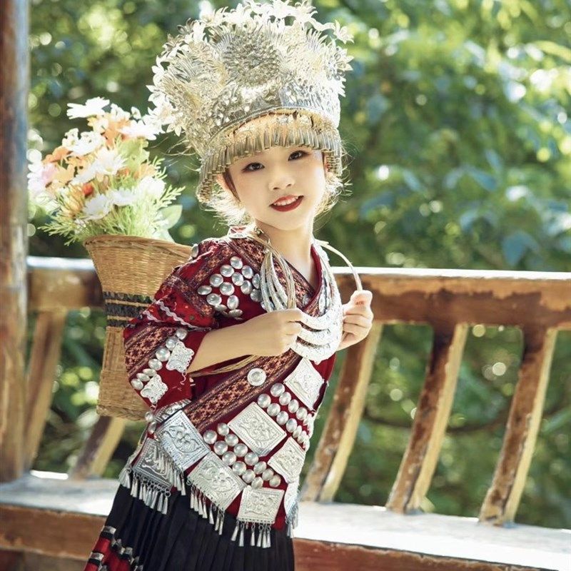 苗族儿童服装红色盛装六一儿童节服饰小学生亲子装旅拍演出童装