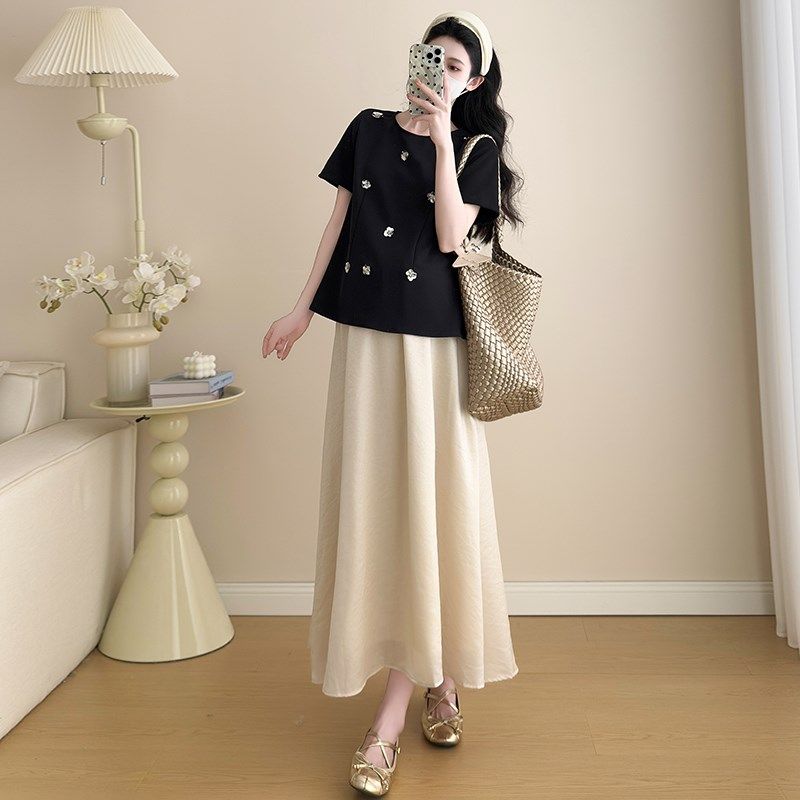 高级感孕妇夏季连衣裙套装2025新款精致钉花轻奢上衣优雅半身裙子