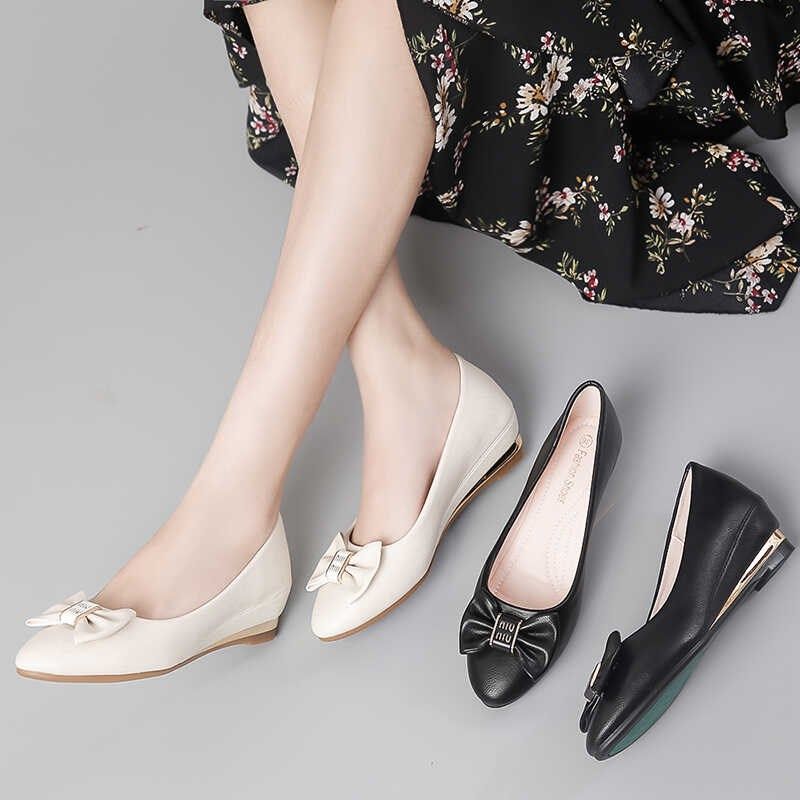 内增高单鞋女春秋新款软底不累脚妈妈鞋浅口百搭V软皮坡跟豆豆鞋,女鞋,浅口单鞋,淘宝优惠券,粉丝福利购,淘宝优惠卷
