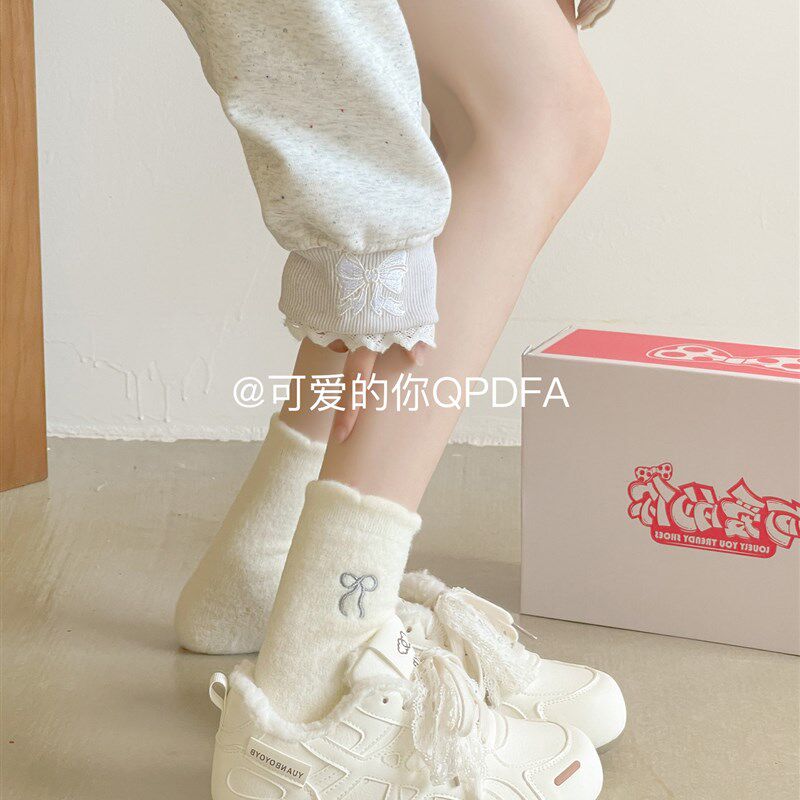 可爱的你加绒保暖德训鞋女2025新款爆I款冬季二棉鞋厚底小白鞋板