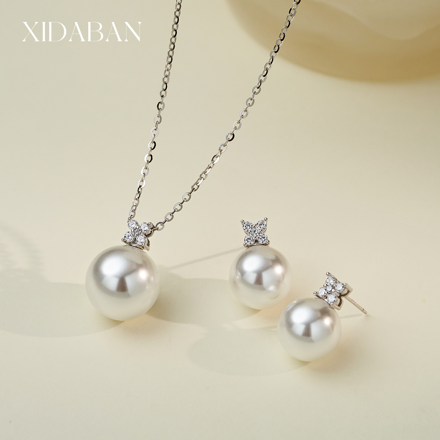 西大班四叶草珍珠吊坠项链锁骨链