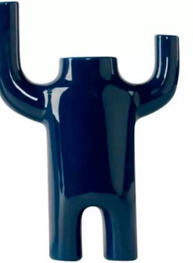 现代简约创意陶瓷工艺品摆件陶瓷举手人物软装饰品工艺品书架桌面