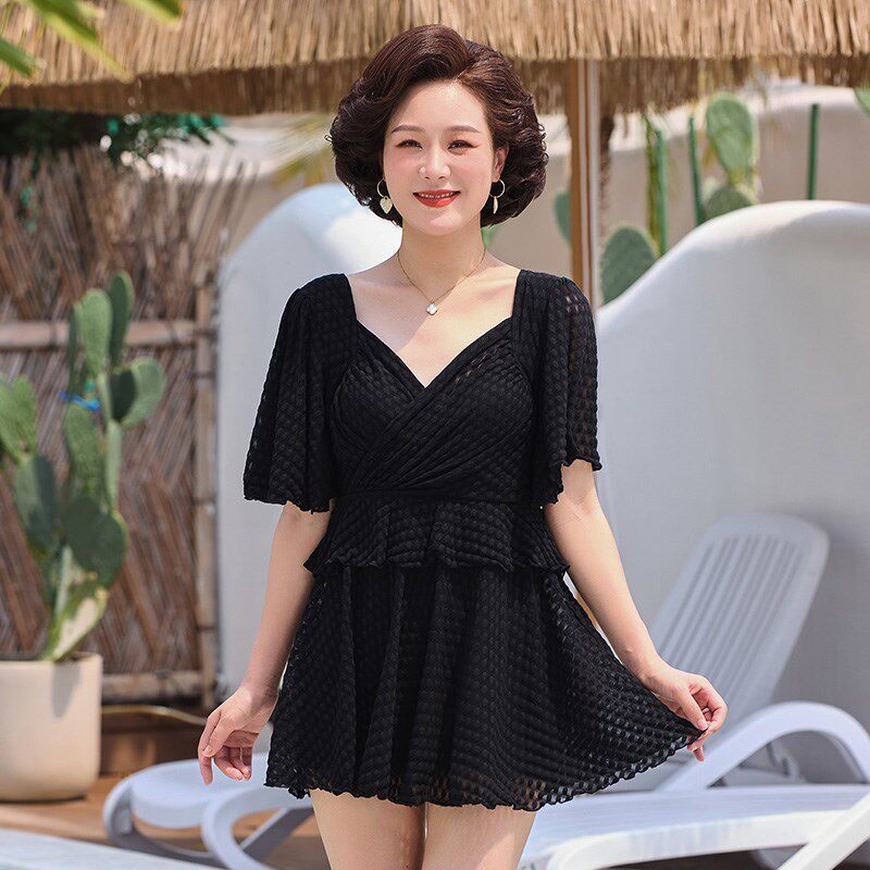 泳衣女夏2025新款连体裙式遮肉显C瘦保守泡温泉度假大码胖mm游泳