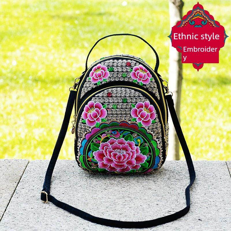 新品新款斜挎单双肩包女三两用背包百搭刺绣花民族风复古云南旅行