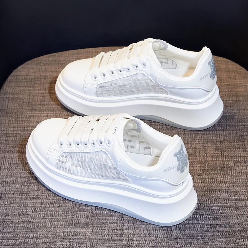 新品秋季时尚小白鞋女增高