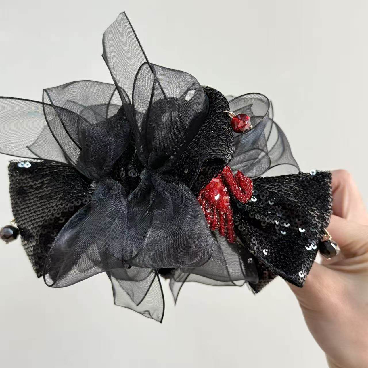 橙圭圭【黑纱焰羽】鲨鱼夹百搭精致高级感抓夹时尚优雅发饰,饰品/流行首饰/时尚饰品新,发饰,淘宝优惠券,粉丝福利购,淘宝优惠卷