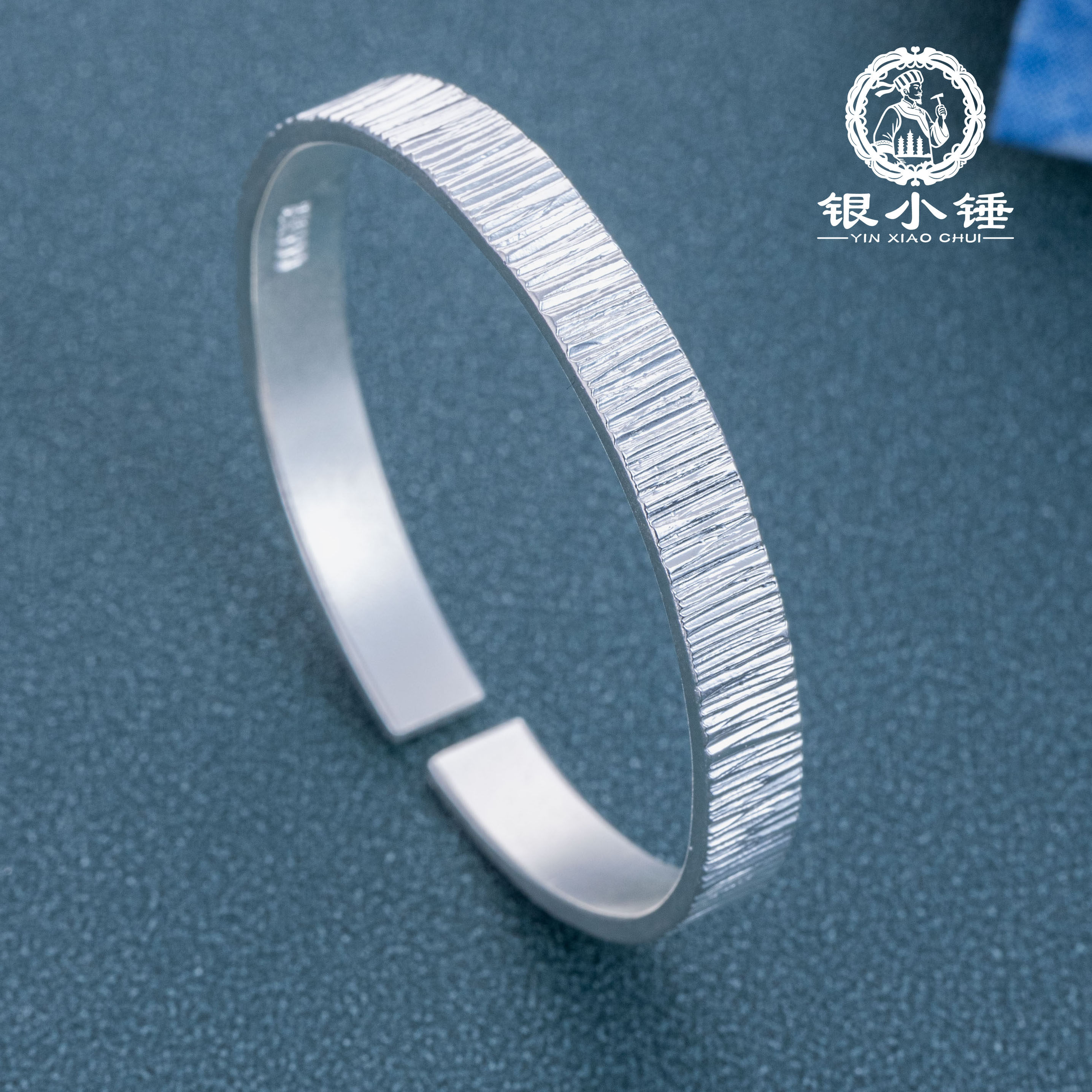 天年 大理银小锤古法手工锤纹树皮纹理开口999足银手镯/可定制,饰品/流行首饰/时尚饰品新,银饰手镯,淘宝优惠券,粉丝福利购,淘宝优惠卷