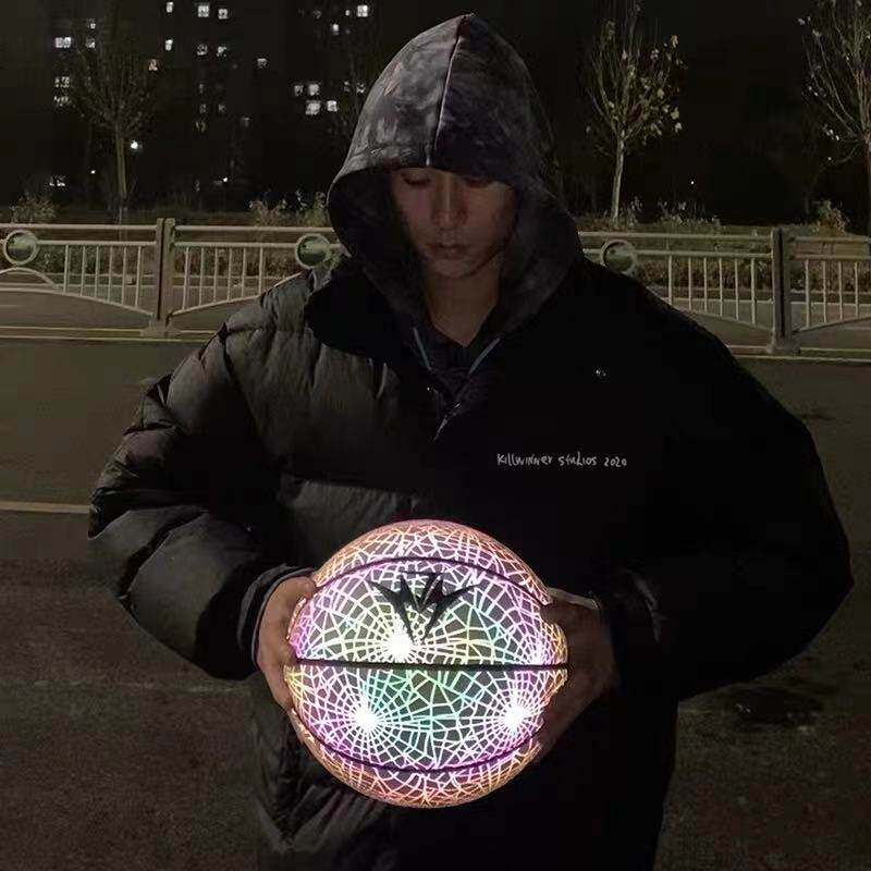足够专注的慧杰夜明蛛反光荧光篮球PU七号耐磨防S滑花式网红夜光