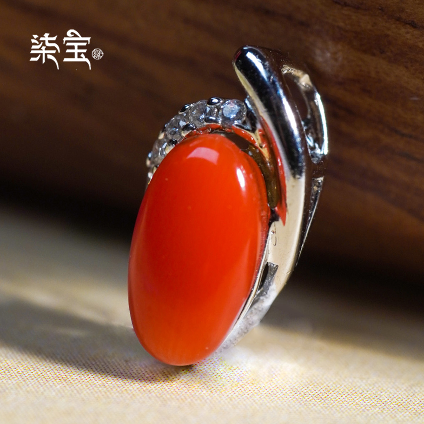 七宝缘天然真品红珊瑚吊坠925银镶嵌果冻体蛋面项链吊坠樱桃红