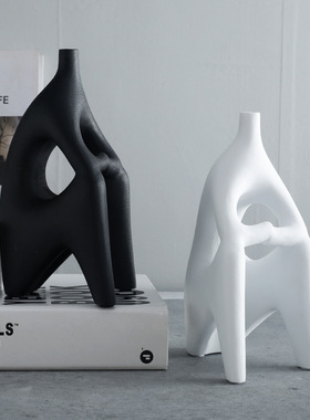 北欧轻奢人物雕塑抽象人像摆件客厅玄关艺术样板房家居装饰品摆设