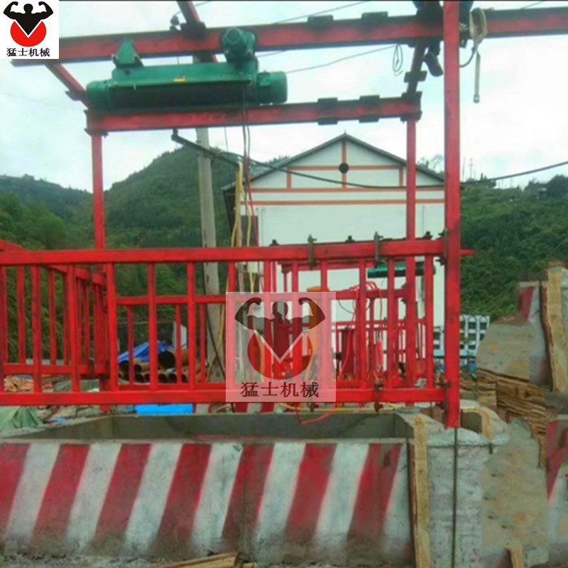 起重龙门架小型移动吊机打井用提升上料吊运机框式起重机