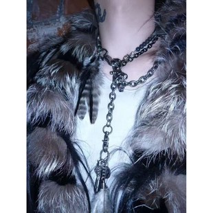 手作视觉系羽毛骷髅十字架多层次复古钥匙扣裤链项链