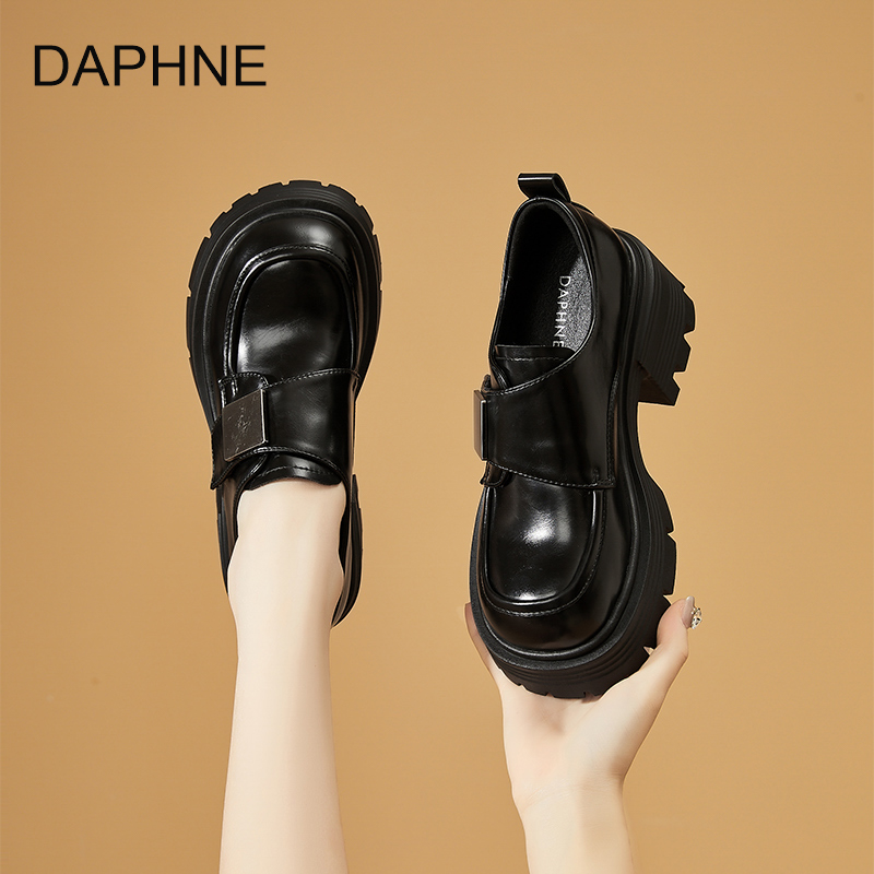 达芙妮厚底乐福鞋黑色单鞋