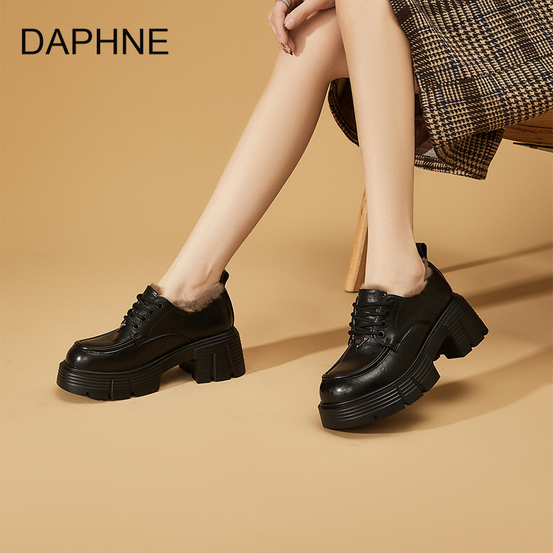 达芙妮2025新款女学院风乐福鞋