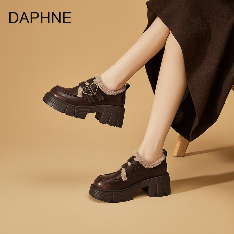 达芙妮英伦风加绒小皮鞋女冬季休闲百搭懒人通勤一脚蹬乐福鞋棉鞋