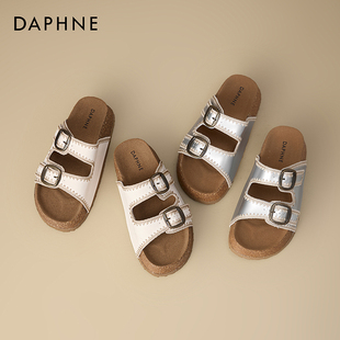 Daphne/达芙妮2026新款时尚厚底一字拖鞋女复古简约扣带休闲凉拖