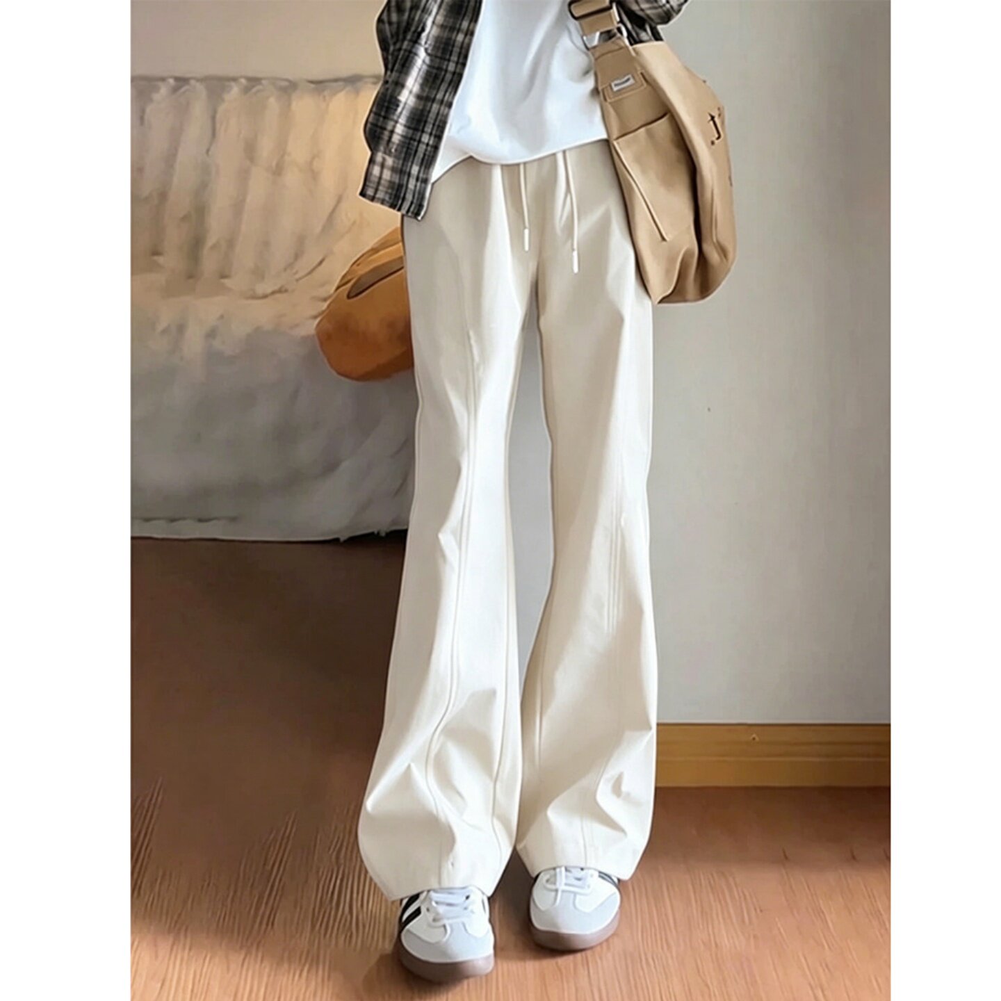 米白冰丝速干薄款美式冲锋裤女款图片