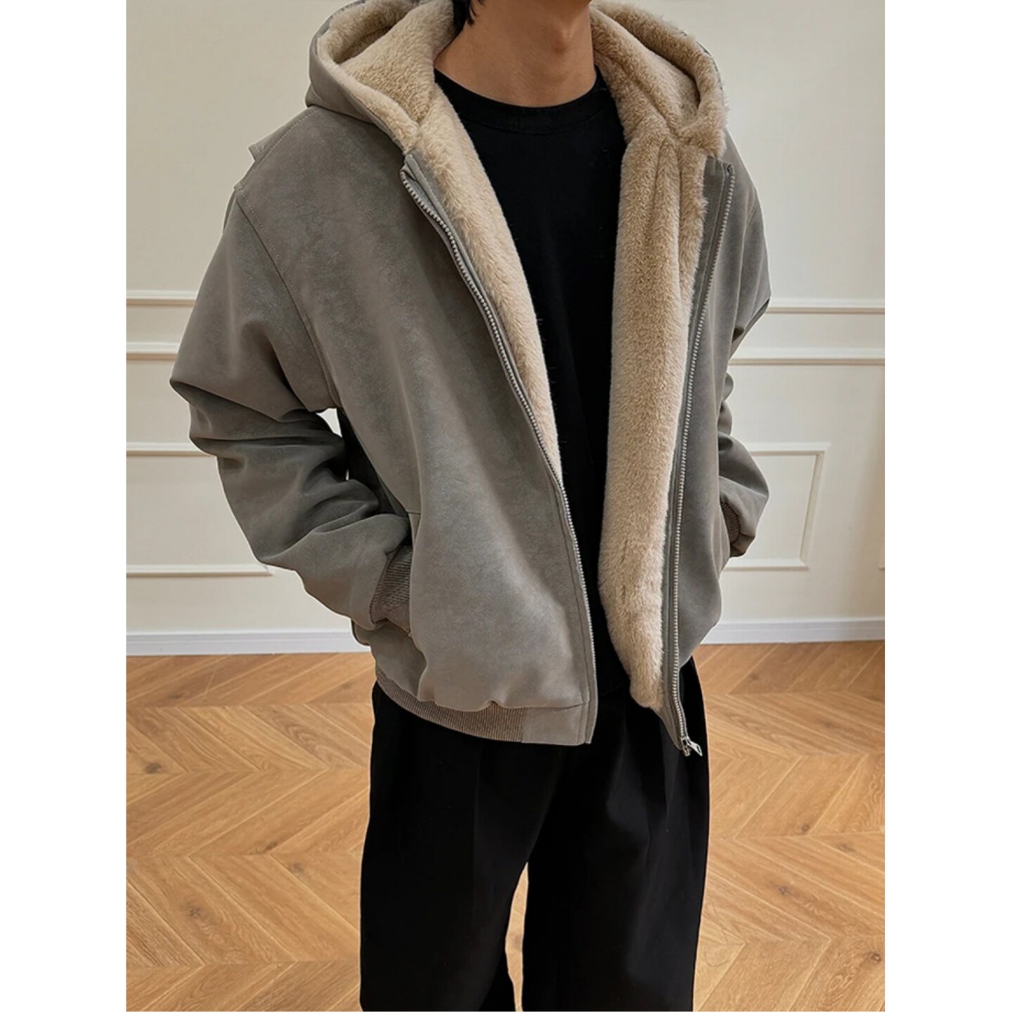灰色pu皮座山雕连帽棉服外套