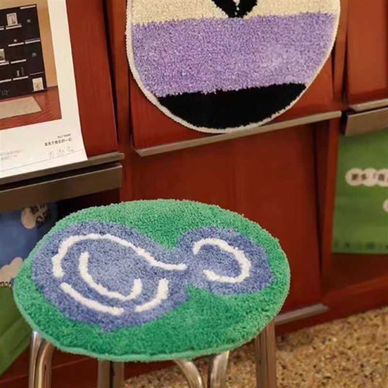 簇绒坐垫卡通花朵圆形植绒地毯汽车加厚柔软坐垫椅垫衣帽间耐脏