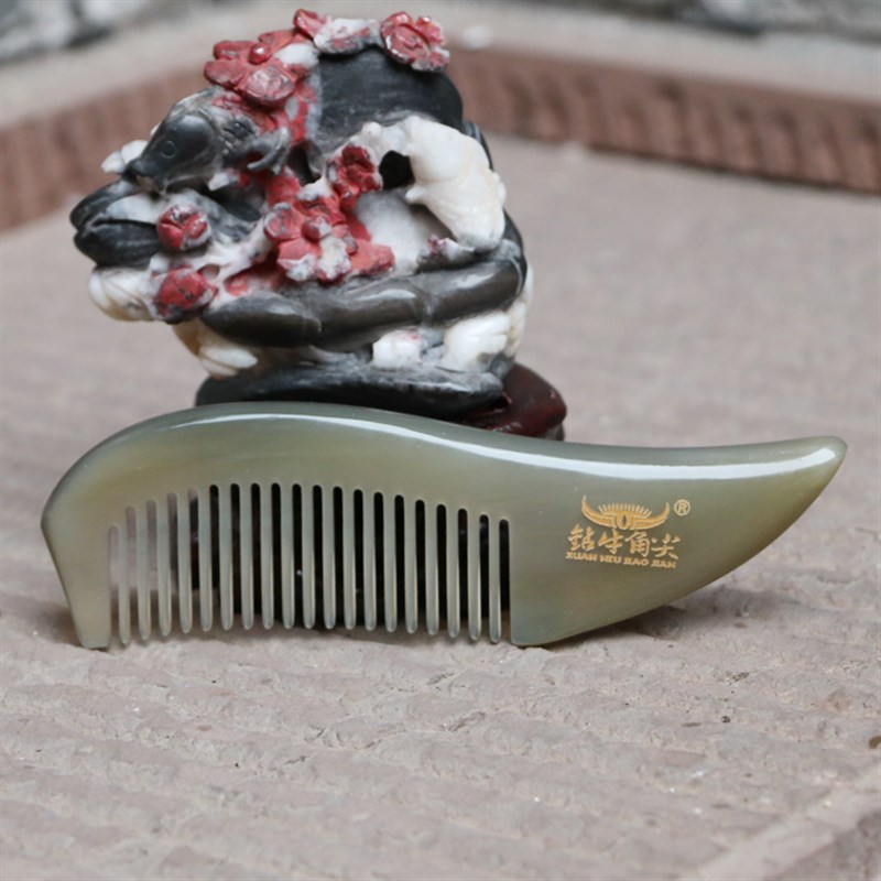 钻牛角尖湘西天然牛角梳子尖角翘尾工艺按摩梳美发梳刻字10009