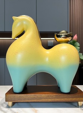 新中式马上有钱陶瓷摆件高级感招财办公室客厅电视柜酒柜桌面装饰