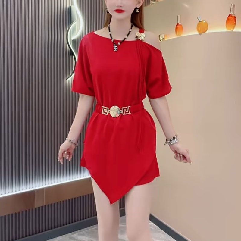 2024夏季新款小个子气质显瘦套装女设计感露肩短袖上衣短裤两件套,女装/女士精品,时尚套装,淘宝优惠券,粉丝福利购,淘宝优惠卷