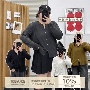 大码修身V领长袖t恤女2024春秋季新款胖mm显瘦设计感纽扣短款上衣