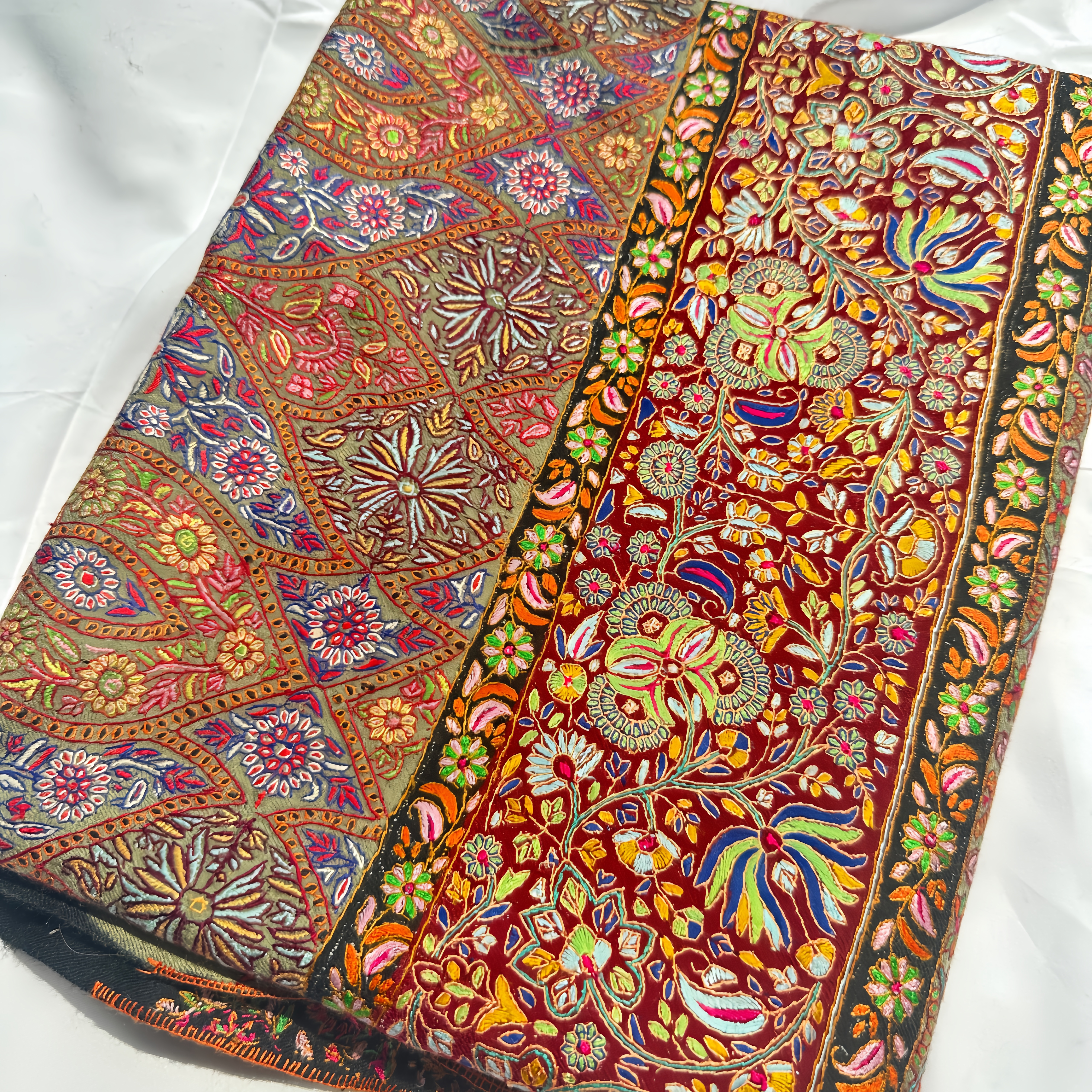 QR认证棉线满绣paper拼接框边重工刺绣克什米尔手工羊绒披肩围巾