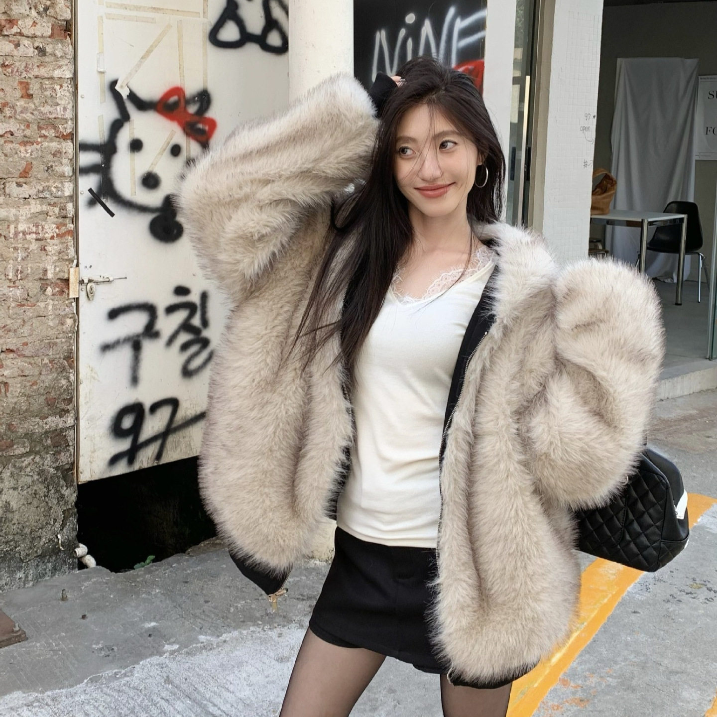 2025新款新款两面穿毛绒长袖棉服女冬季气质百搭宽松显瘦新款外套