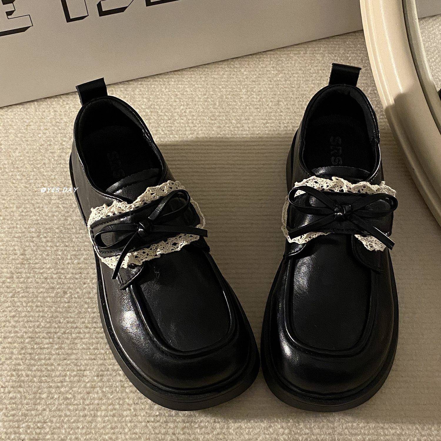 新品日系jk甜美蝴蝶结平底百搭乐福鞋女复古学院风配裙子魔术贴小