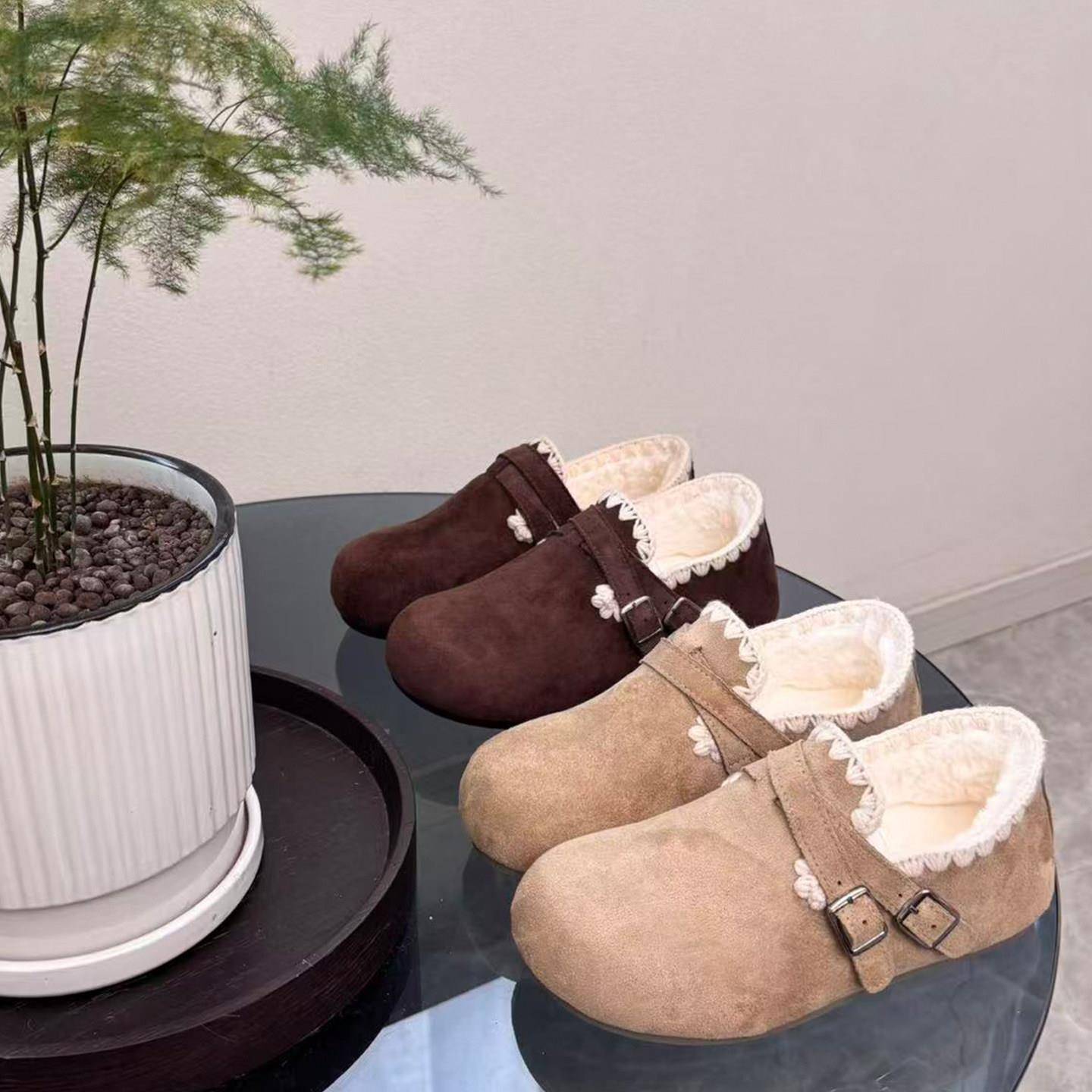 新品2026春季大码女鞋41-43厚底学生休闲单鞋42脚宽胖猪八革滑板