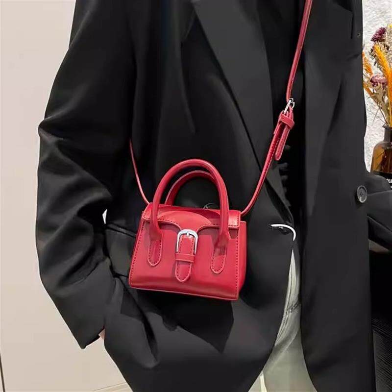 新品迷你红色包包女2025新款时尚小众设计单肩斜挎包高级感女士小