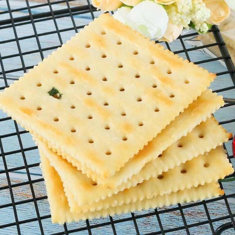 谷物时代手拍苏打饼干整箱香葱芝麻椒盐味薄脆饼干办公室休闲零食