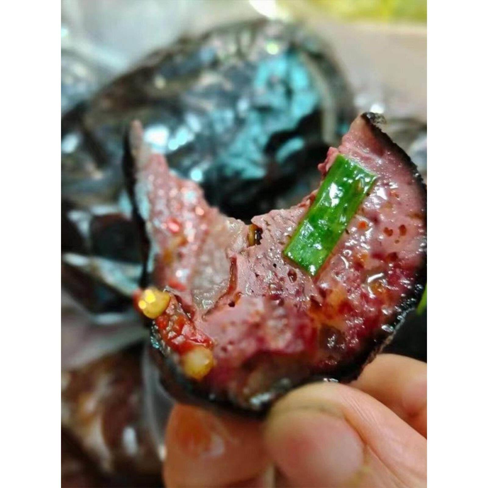 湖南邵阳武冈特产农家纯手工腊肉猪血丸子多肉柴火烟熏猪血粑粑