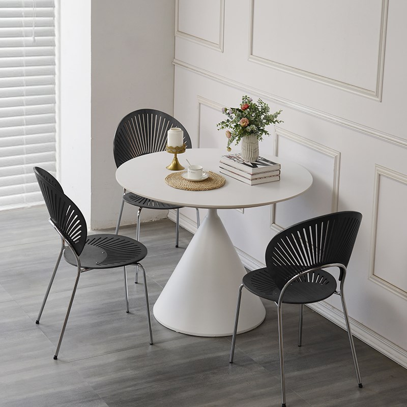 新款奶油风岩板餐桌家用小户型圆形茶几桌民宿小白桌接待桌阳台桌