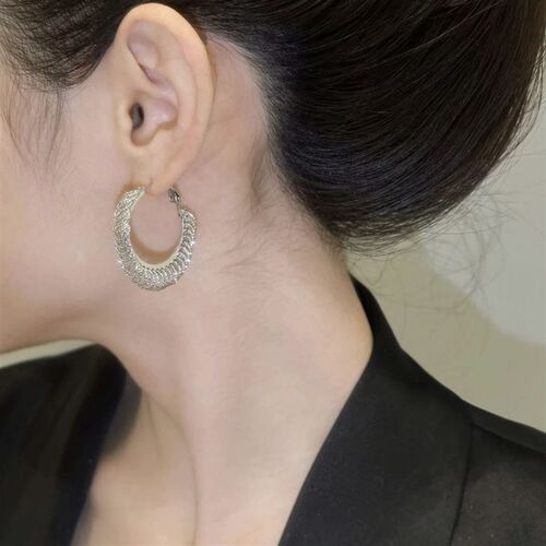 个性冷淡风高级金属圆圈链条耳圈耳环女2023年新款潮小众简约耳饰