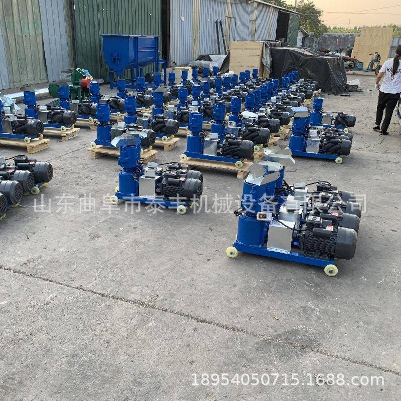 猪兔饲料颗粒机多功能鸡鸭饲料制粒机柴油家用电豆杆玉米造粒机