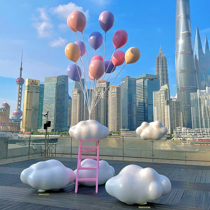 网红云朵气球玻i璃钢雕塑景区打卡拍照美陈布置草坪造景装饰大摆