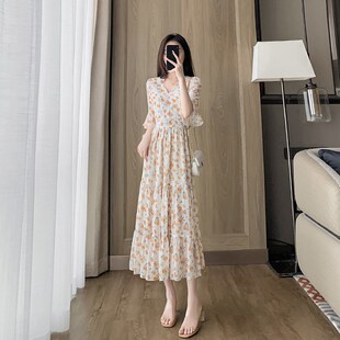 气质v领收腰遮肚子a字裙子 夏季 茶歇法式 雪纺碎花连衣裙女2024新款